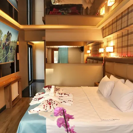 Turkuaz 4*