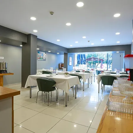 Turkuaz Hotell 3*
